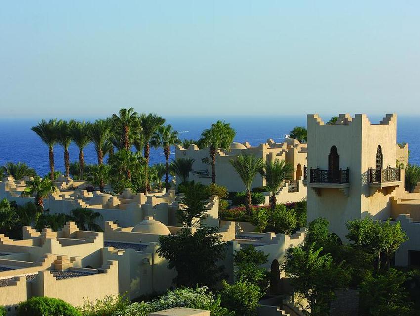 Four Seasons Resort 63991670-2.jpg