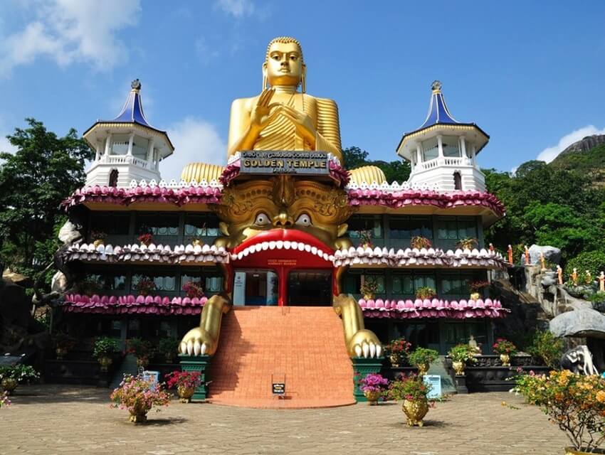 Дамбулла храмдар кешені 9f5690cdb0fb412b9e924b3a9e5861ed-0_7624a_2c8047f_XL-2.jpg