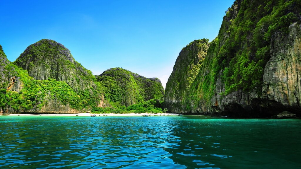  Phi-Phi-Thailand-2.jpg 