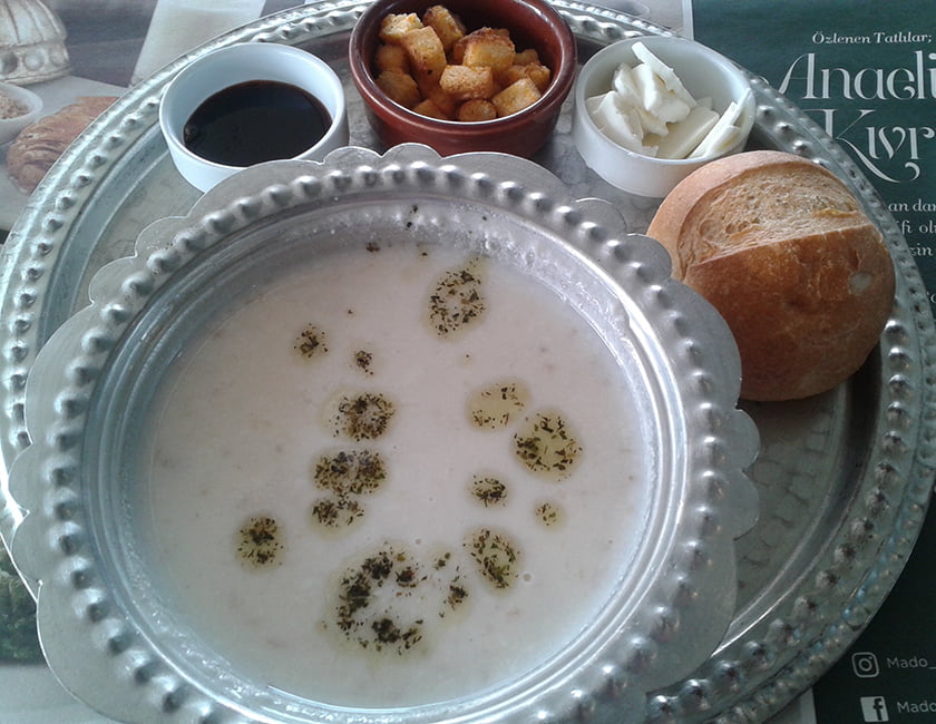 Әдемі супер қытай порносы Алғашқы жыныстық қатынас кезінде қыздық перде жарылуы мүмкін.