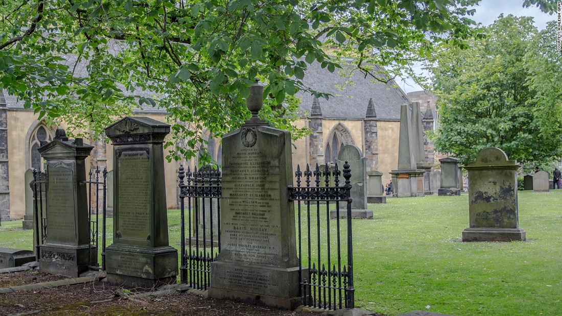 greyfriars-graveyard---1-super-169.jpg