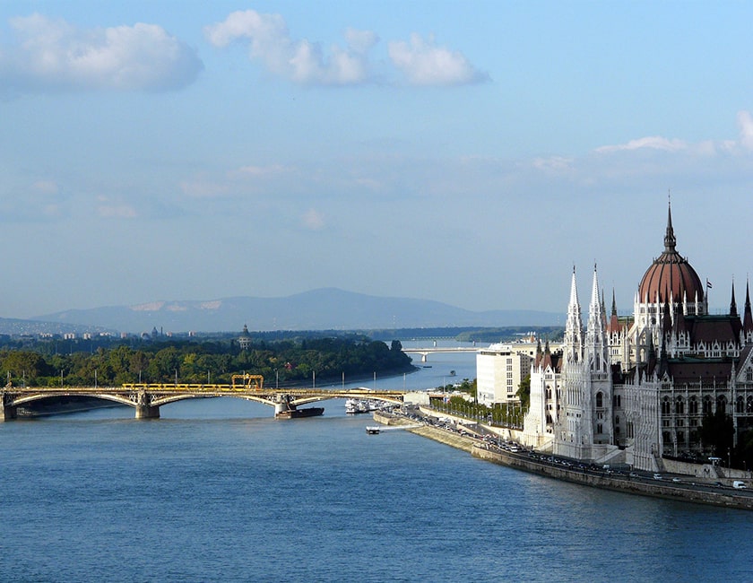 hungary-buda-min.jpg