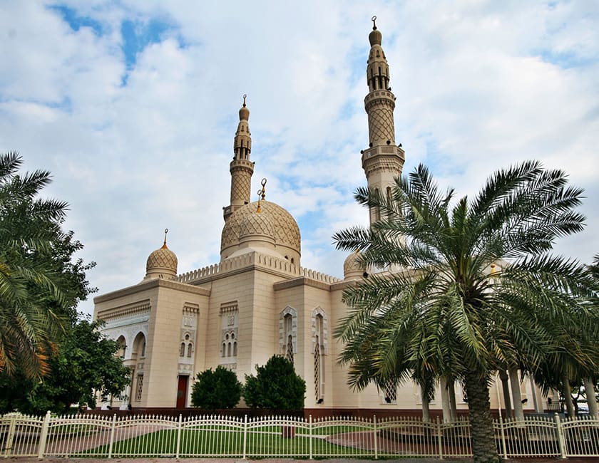 jumeyra-mechet-min.jpg