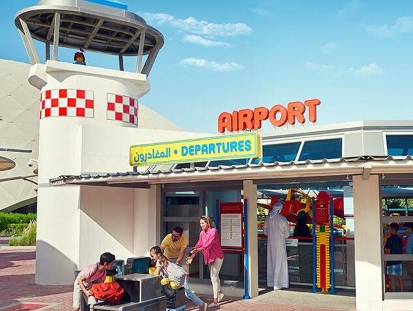 Зона Lego city legoland_dubai_park_attraction_city_airport_780x440.jpg