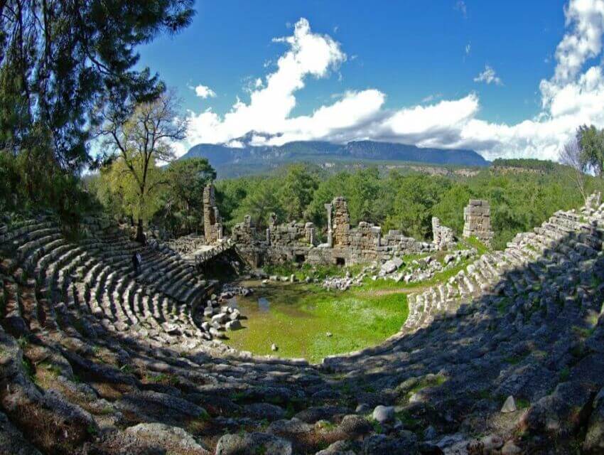 Фалезис teatr-fazelisa-2.jpg