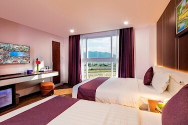 Club Triple City View Window