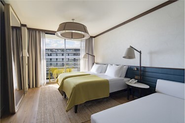 Main Building Standard Side Sea View