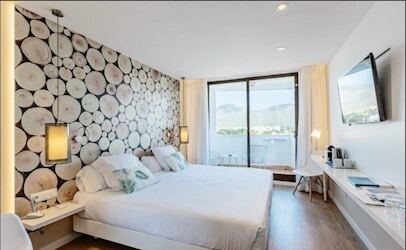 Superior Room Pool View