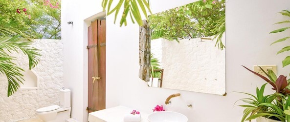 Ocean Front Two Rooms Bungalow