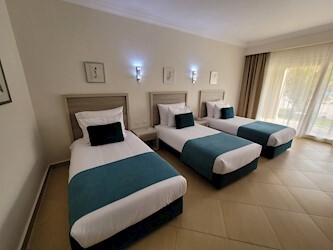 Superior Family Sea Side View