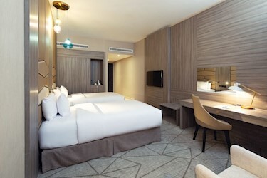 Superior Room (with Extra Bed / without Extra Bed)