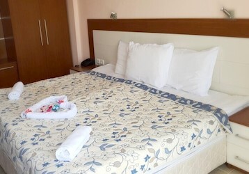 Standard Side Sea View