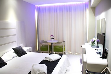 Twin Inland View / Side Sea View / Sea View