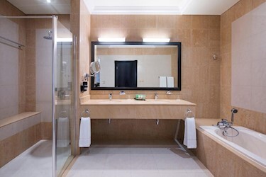 Deluxe Suite Sea View