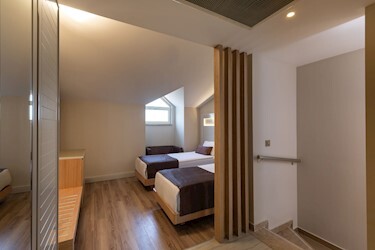 Deluxe Family Dublex Room