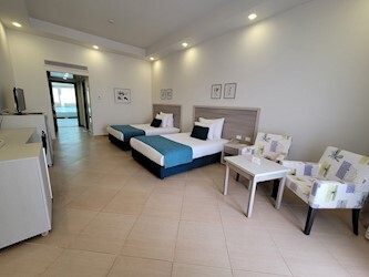 Deluxe Pool &amp; Sea View