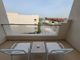 Deluxe Pool &amp; Sea View