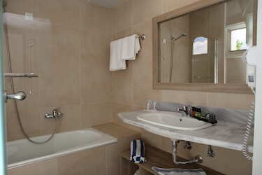 Family Room Garden View