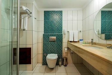 Family Room Land View