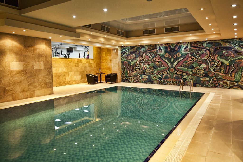 Фотографія National 5*