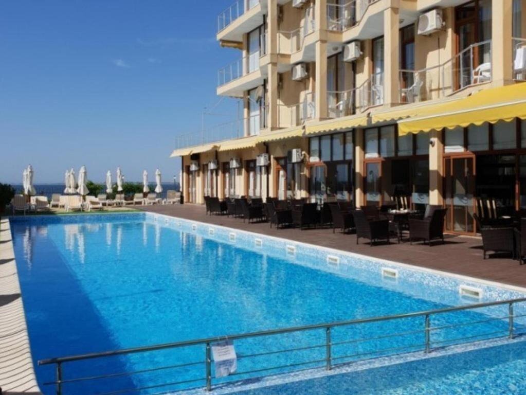 Готель Aqua Dolphin 3*