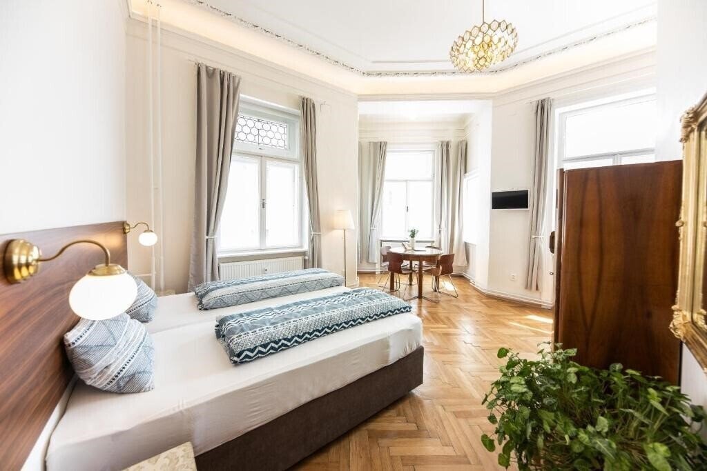 Отель Apartments & Hostel Jacob 2*