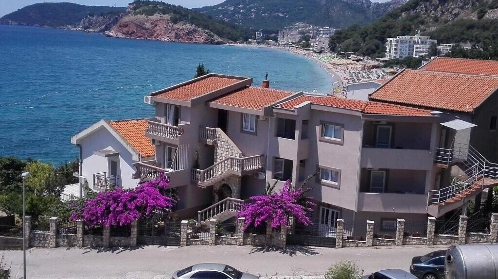 Отель Apartments Abramovic 3*