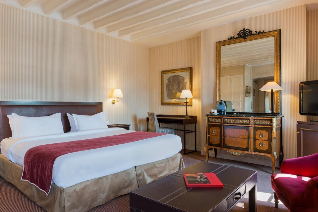 Готель Lenox Montparnasse 3*