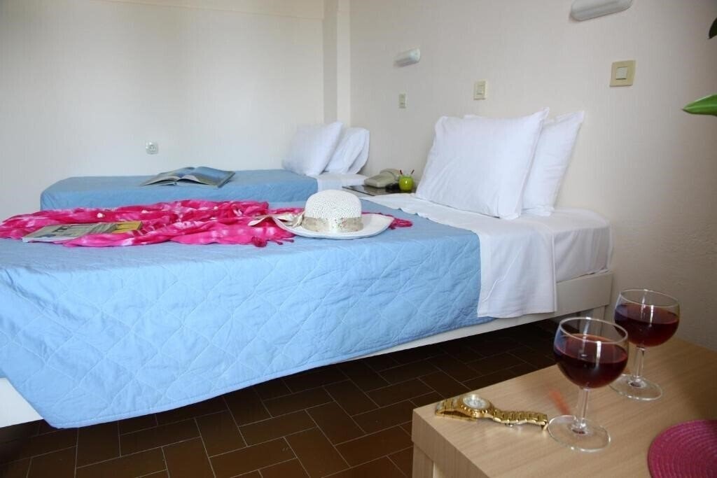 Фото Triton Garden Hotel 3*