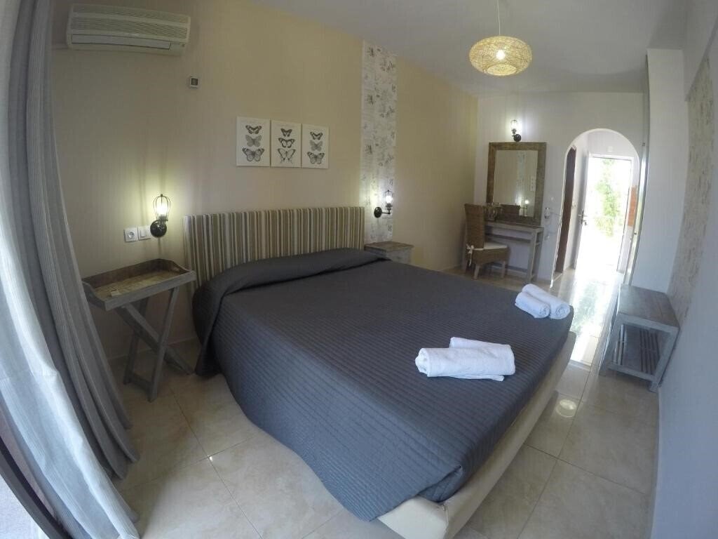 Фотография YIANNA STUDIOS (ex. Yianna Studios Apart) апартаменты