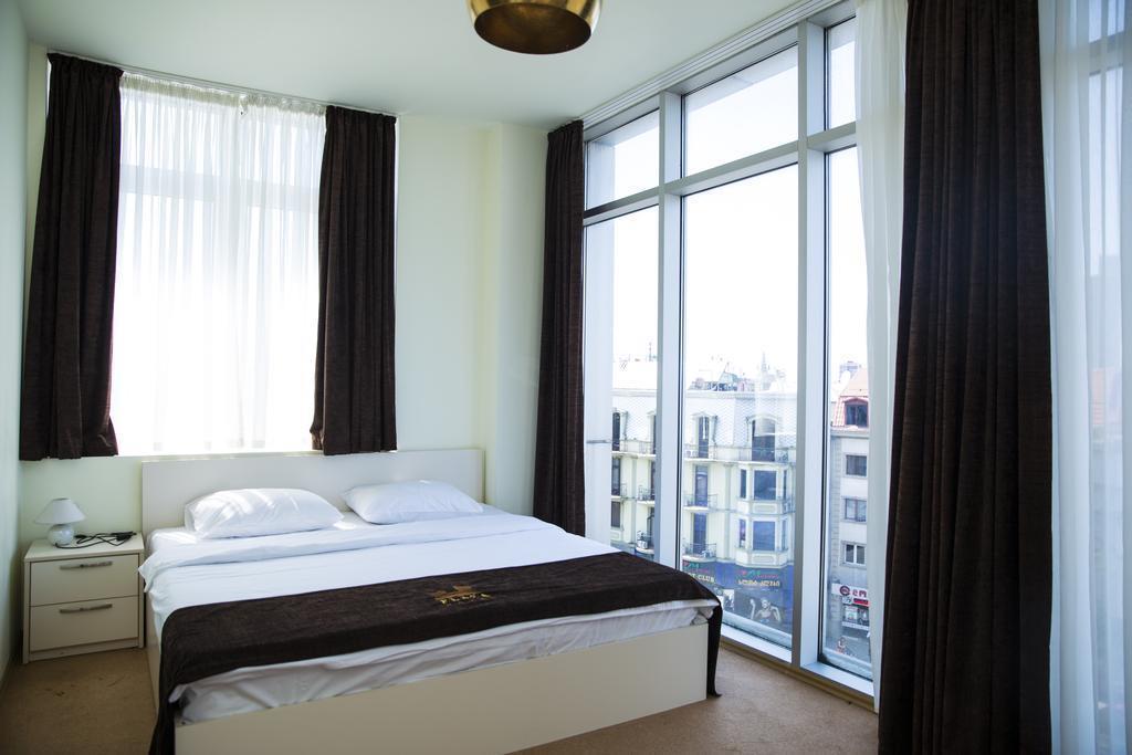 Готель Plaza 3*