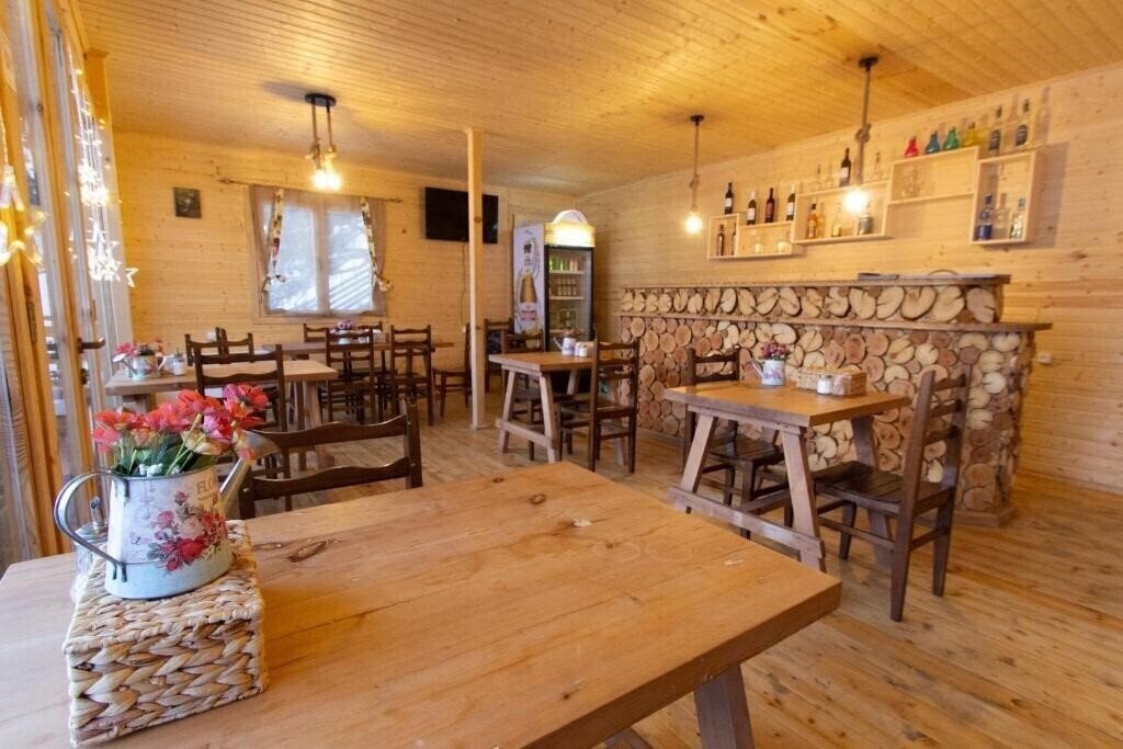 Фотография Mountain Cabins 5*