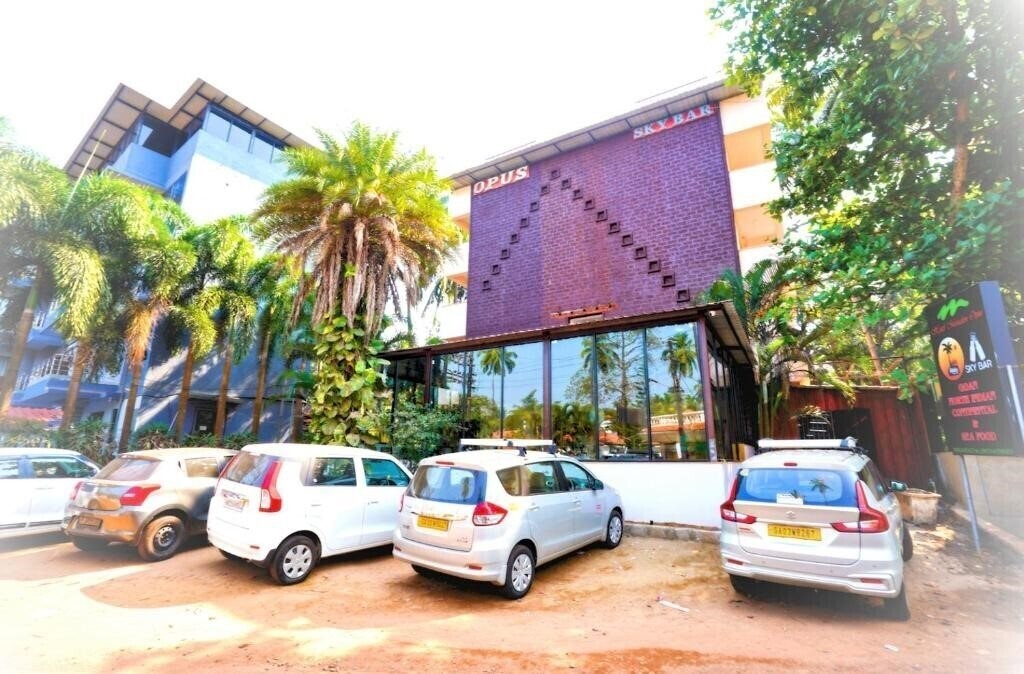 Готель Meraden Opus 3*