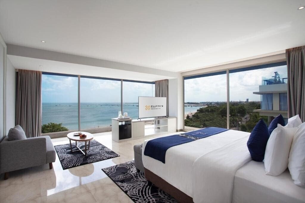 Фото Platinum Hotel Jimbaran 5*