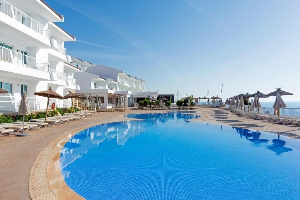 Изображение Apartamentos HSM Calas Park 3*