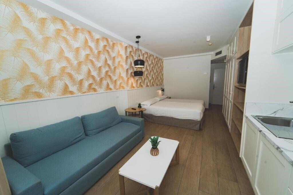 Готель Los Olivos 3*