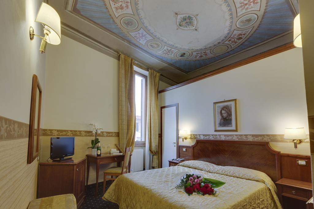 Готель Arizona 3*