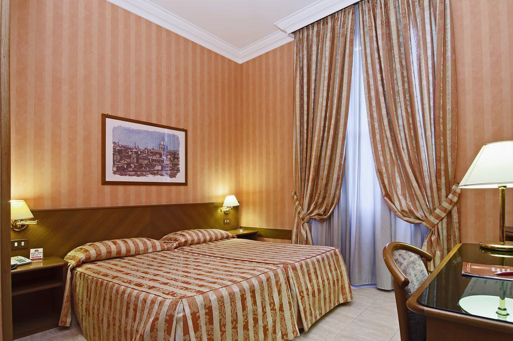 Готель Gioberti 4*