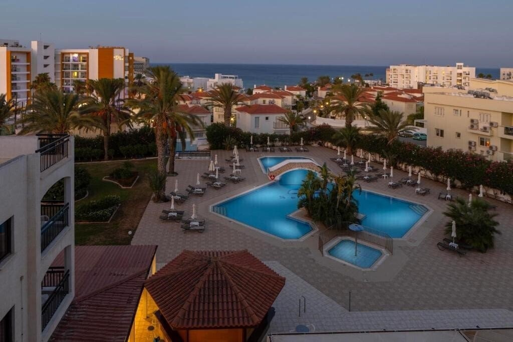 Отель Seagull Hotel Apartments 3*