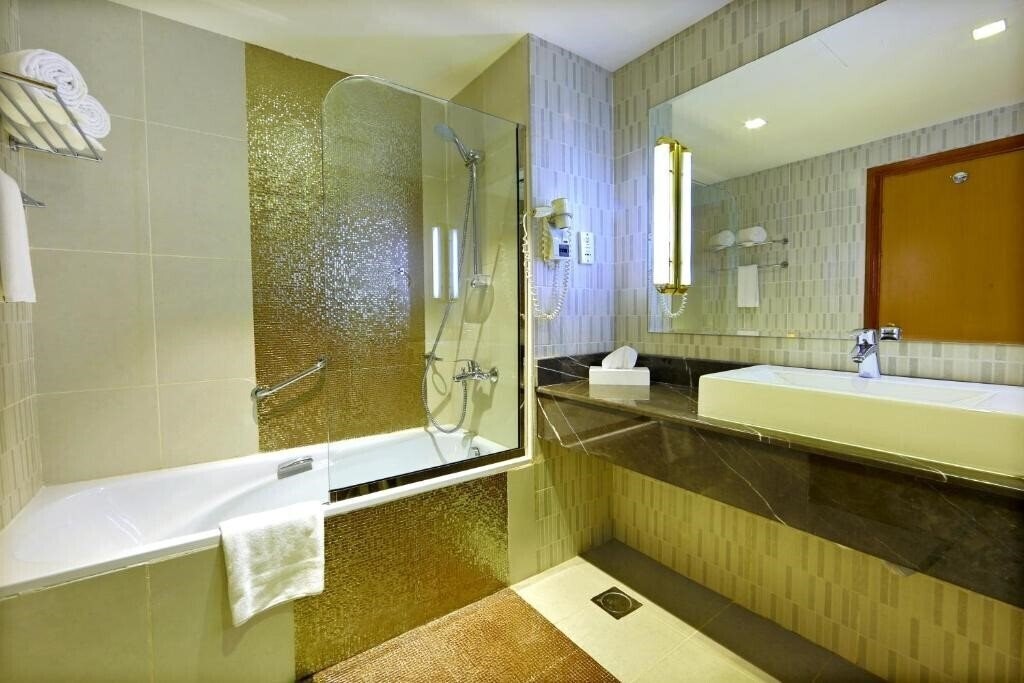 Картинка Excelsior Hotel Downtown Dubai 4*