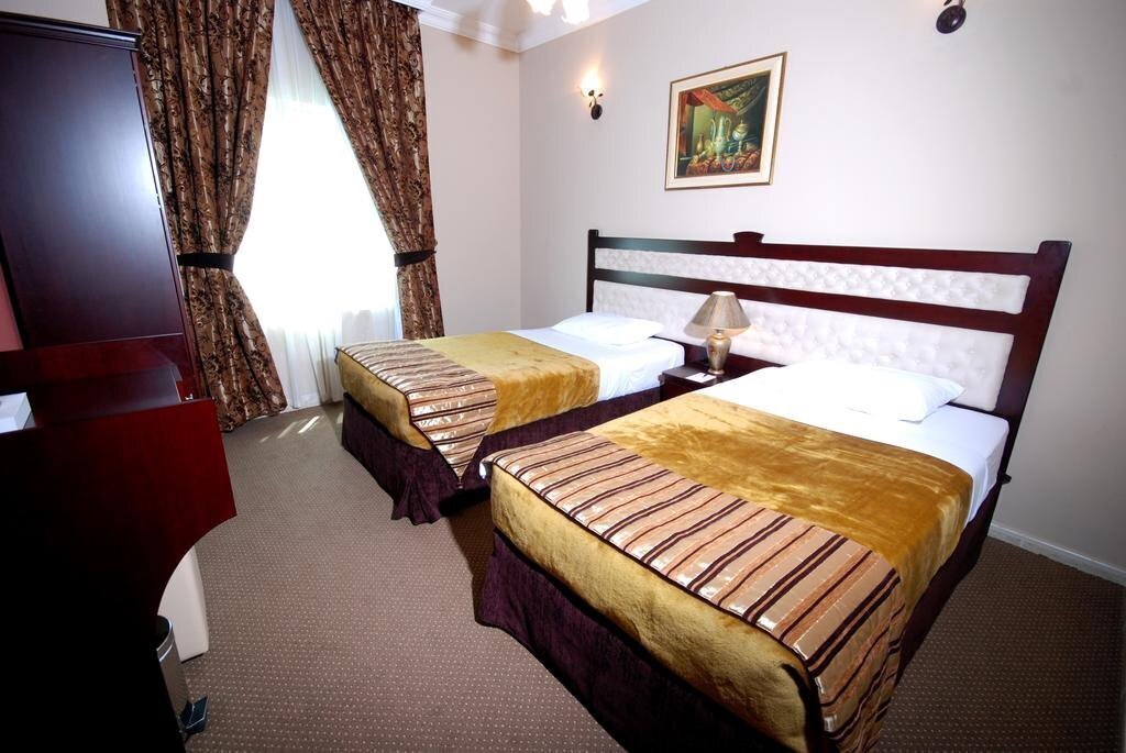 Фотографія Al Bustan Tower Hotel Suites 4*