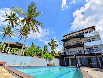 Тури в Хіккадуву