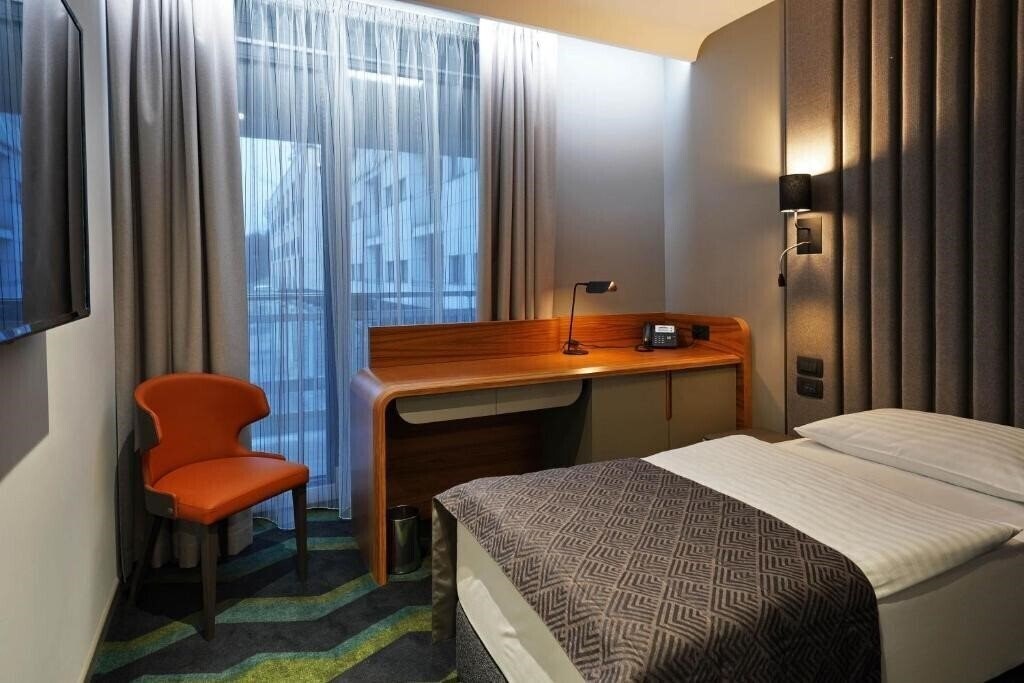 Картинка Habakuk 4*