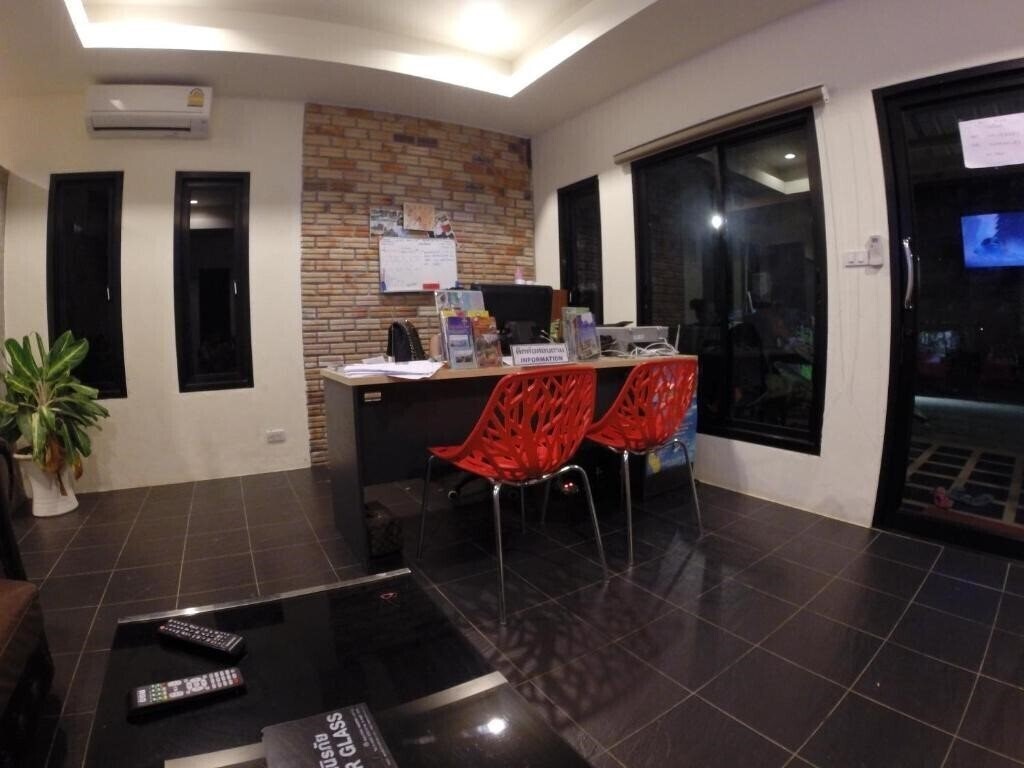 Картинка 3 Bees Guesthouse 3*