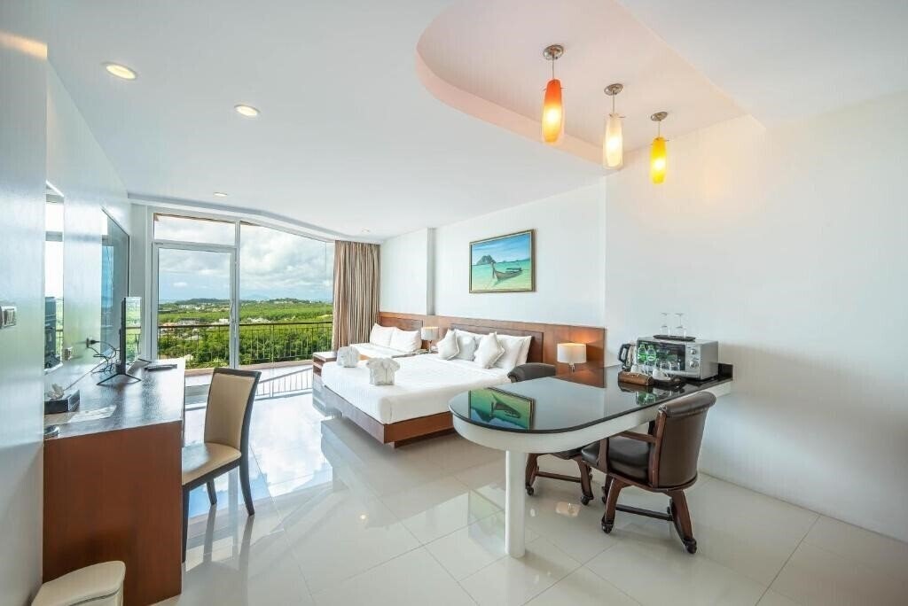 Фотографія The View Rawada Resort 4*