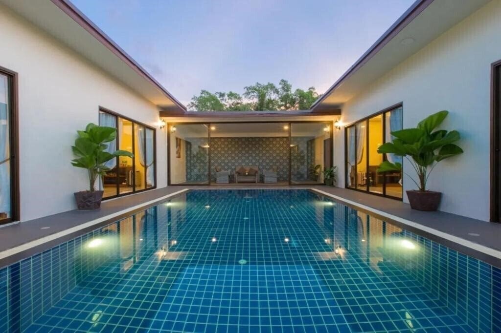 Готель The Casita Phuket 4*