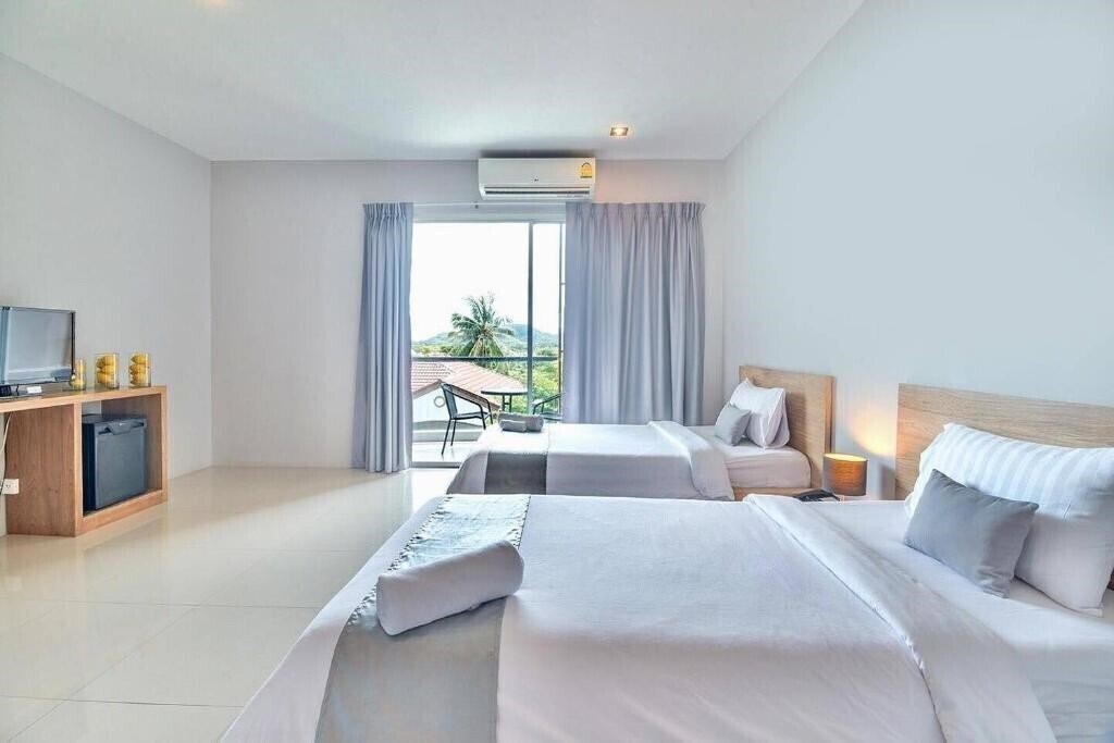 Фото Lemonade Phuket 3*