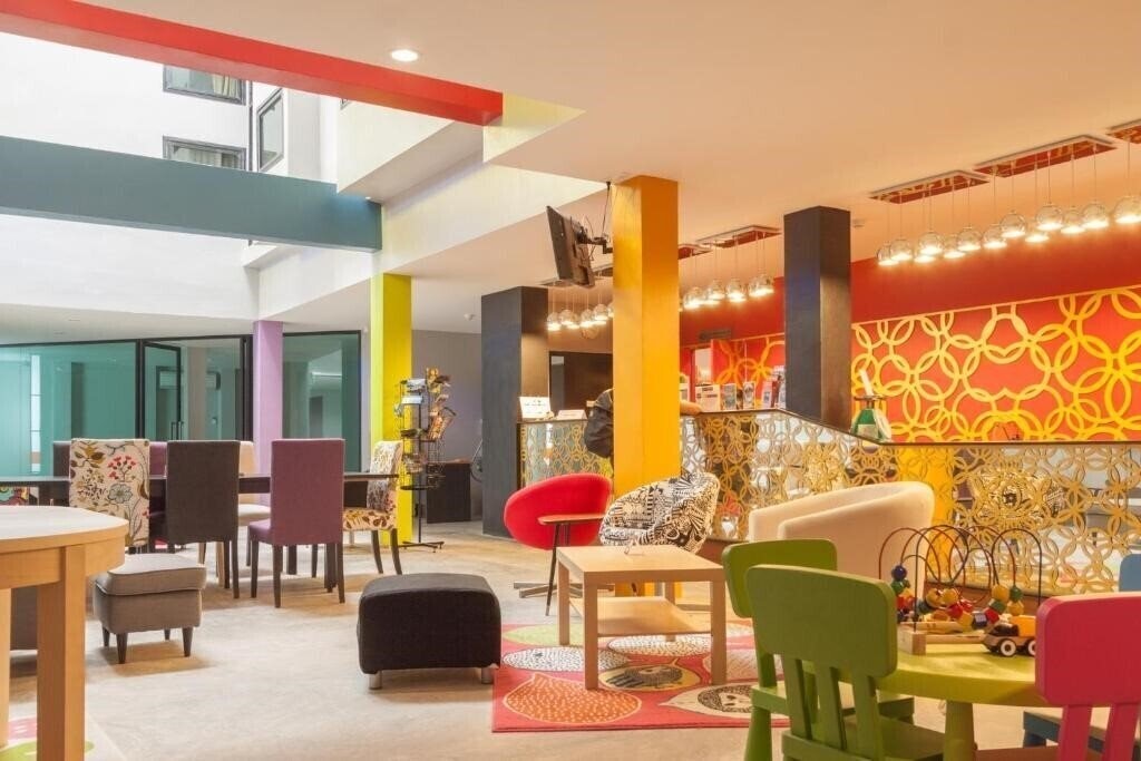 Отель Behind The Scene Hotel Club Koh Samui 3*