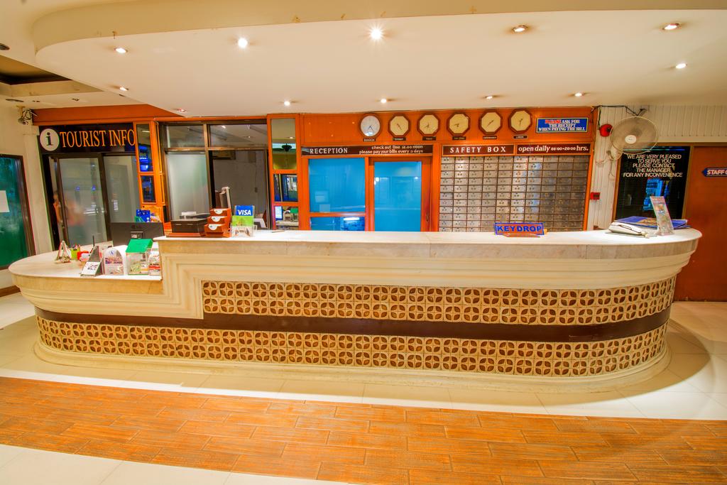 Фотографія Boss Suites Pattaya Hotel 3*