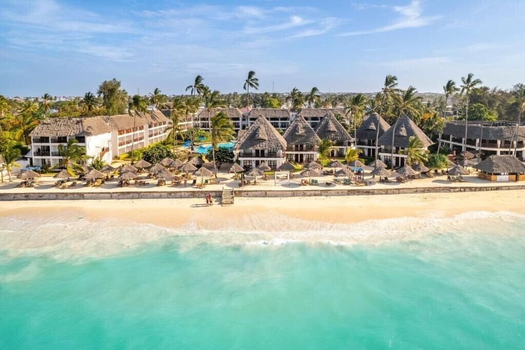 Готель Nungwi Beach Resort by Turaco (ex. Doubletree By Hilton Nungwi) 4*